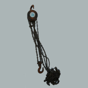 Chain hoist (1 1/2 ton)
