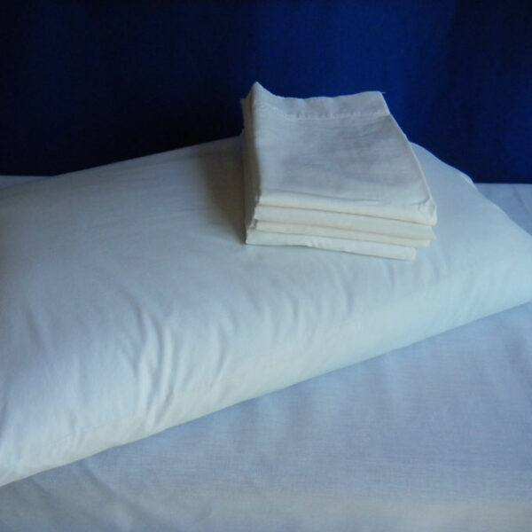 Extra pillowcase for standard sheets in single, double and queen